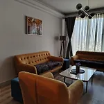 19th & 18th & 7th Floor Secure With Pool & Fitness & Parking Included In Price - Self Check-in Available *