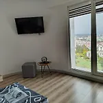 19th & 18th & 7th Floor Secure With Pool & Fitness & Parking Included In Price - Self Check-in Available