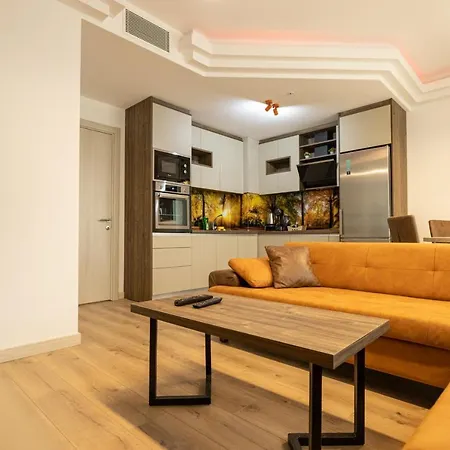 19th & 18th Floor Secure With Pool & Fitness & Parking Included In Price Апартаменти Скоп'є