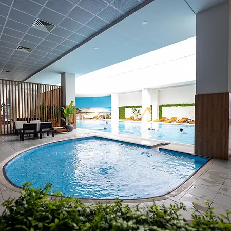 19th & 18th Floor Secure With Pool & Fitness & Parking Included In Price