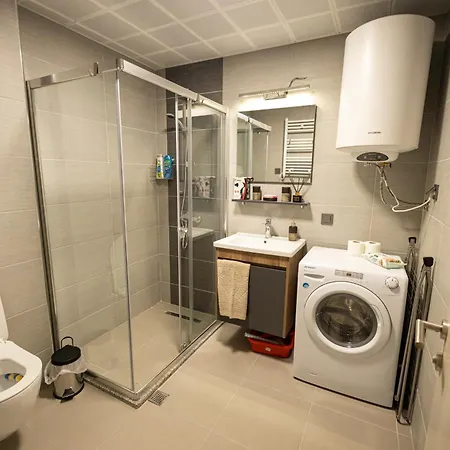 19th & 18th & 7th Floor Secure With Pool & Fitness & Parking Included In Price - Self Check-in Available Skopje