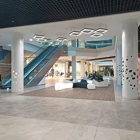 19th & 18th Floor Secure With Pool & Fitness & Parking Included In Price Апартаменти *