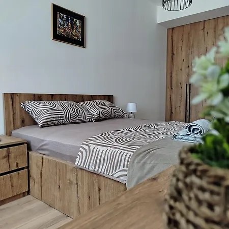 19th & 18th Floor Secure With Pool & Fitness & Parking Included In Price Appartement