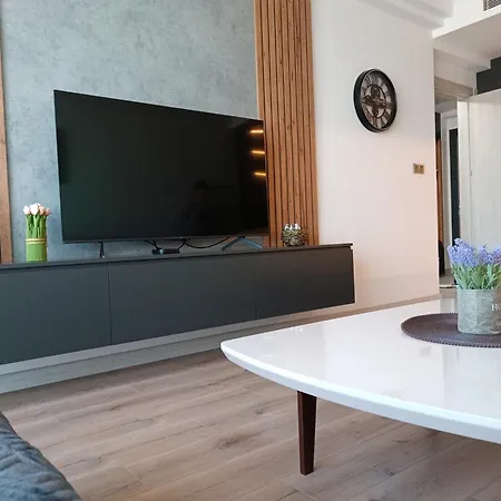 Appartement 19th & 18th & 7th Floor Secure With Pool & Fitness & Parking Included In Price - Self Check-in Available