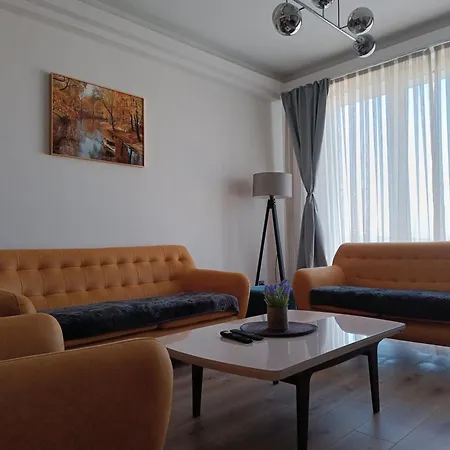 19th & 18th Floor Secure With Pool & Fitness & Parking Included In Price Appartement Skopje