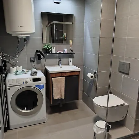 Appartement 19th & 18th Floor Secure With Pool & Fitness & Parking Included In Price Skopje