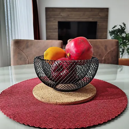 19th & 18th Floor Secure With Pool & Fitness & Parking Included In Price Appartement Skopje