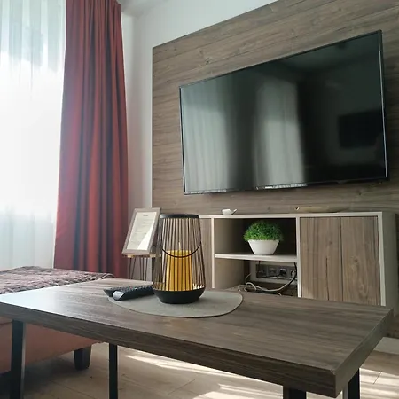 19th & 18th Floor Secure With Pool & Fitness & Parking Included In Price Appartement Skopje
