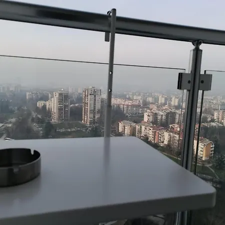 19th & 18th Floor Secure With Pool & Fitness & Parking Included In Price Appartement