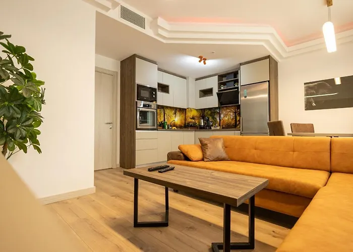 19th & 18th & 7th Floor Secure With Pool & Fitness & Parking Included In Price - Self Check-in Available Appartement Skopje