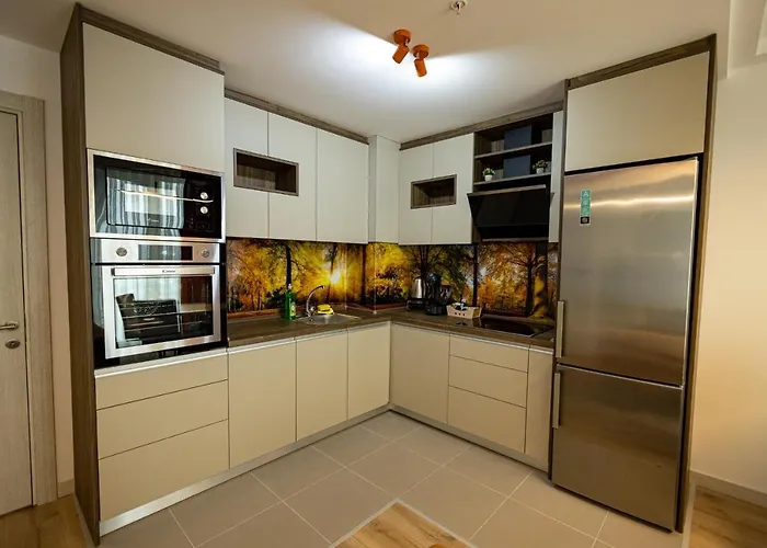 Apartment 19th & 18th & 7th Floor Secure With Pool & Fitness & Parking Included In Price