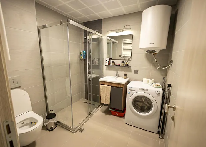 19th & 18th & 7th Floor Secure With Pool & Fitness & Parking Included In Price Скопье