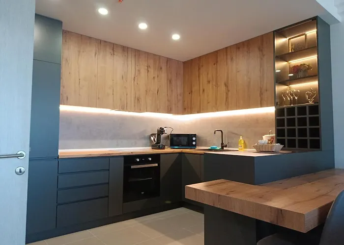 19th & 18th & 7th Floor Secure With Pool & Fitness & Parking Included In Price Appartement