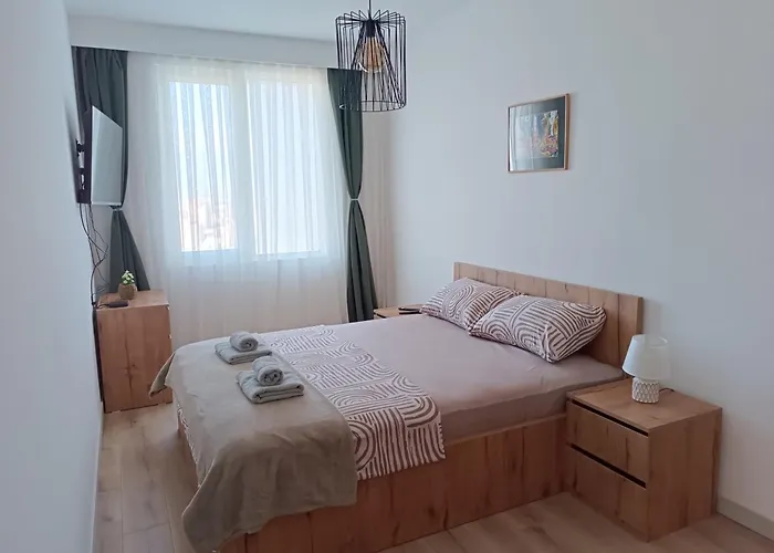 19th & 18th & 7th Floor Secure With Pool & Fitness & Parking Included In Price Appartement Skopje